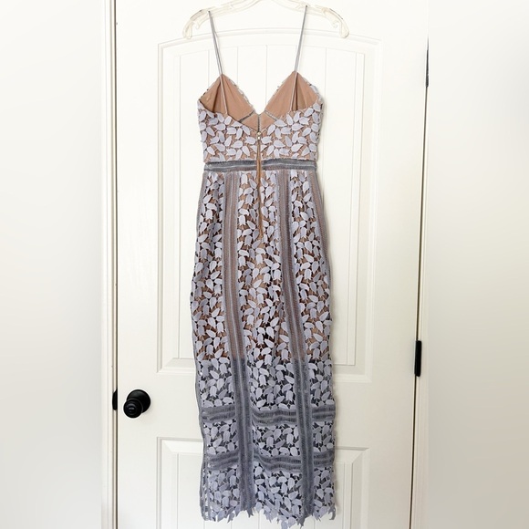 Self Portrait Arabella Lace V Neck Midi Dress Smoked Lilac & Nude - Picture 4 of 8